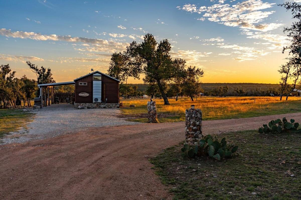 Rockin' R - Morning Star Cabin فريدريكسبيرغ المظهر الخارجي الصورة