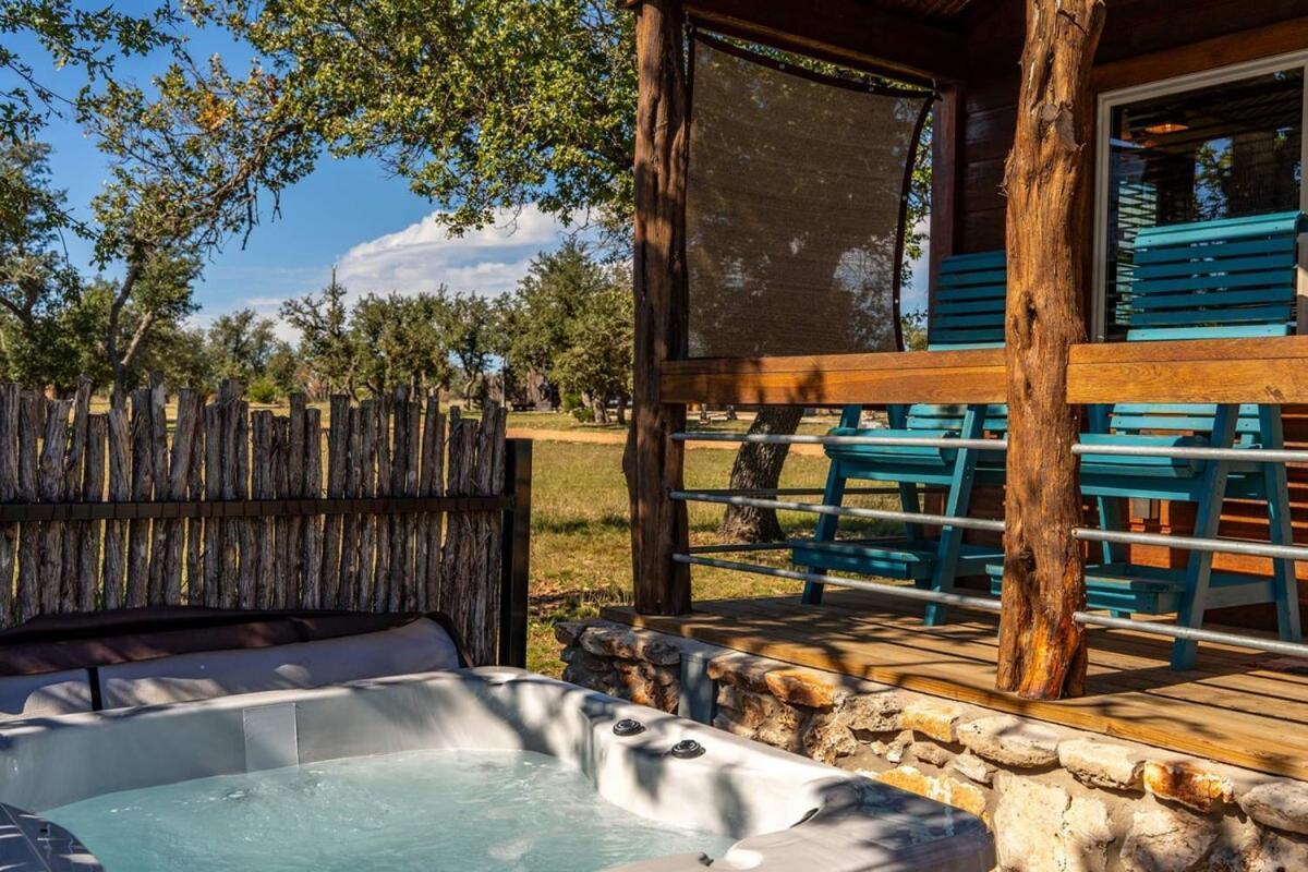 Rockin' R - Morning Star Cabin فريدريكسبيرغ المظهر الخارجي الصورة