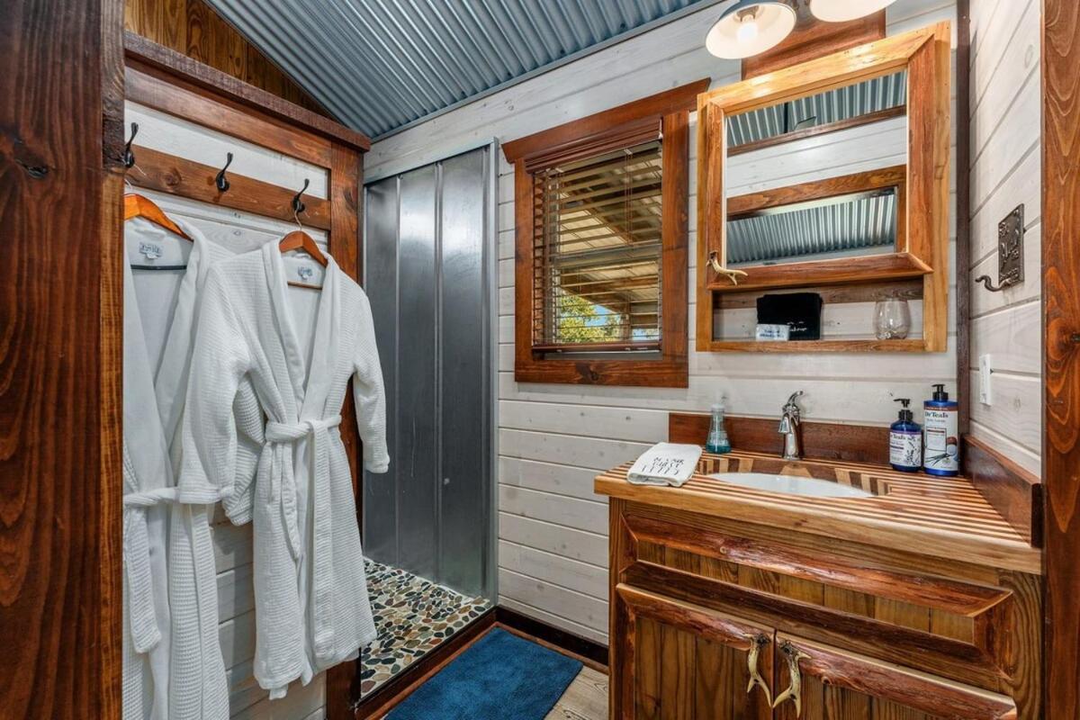 Rockin' R - Morning Star Cabin فريدريكسبيرغ المظهر الخارجي الصورة